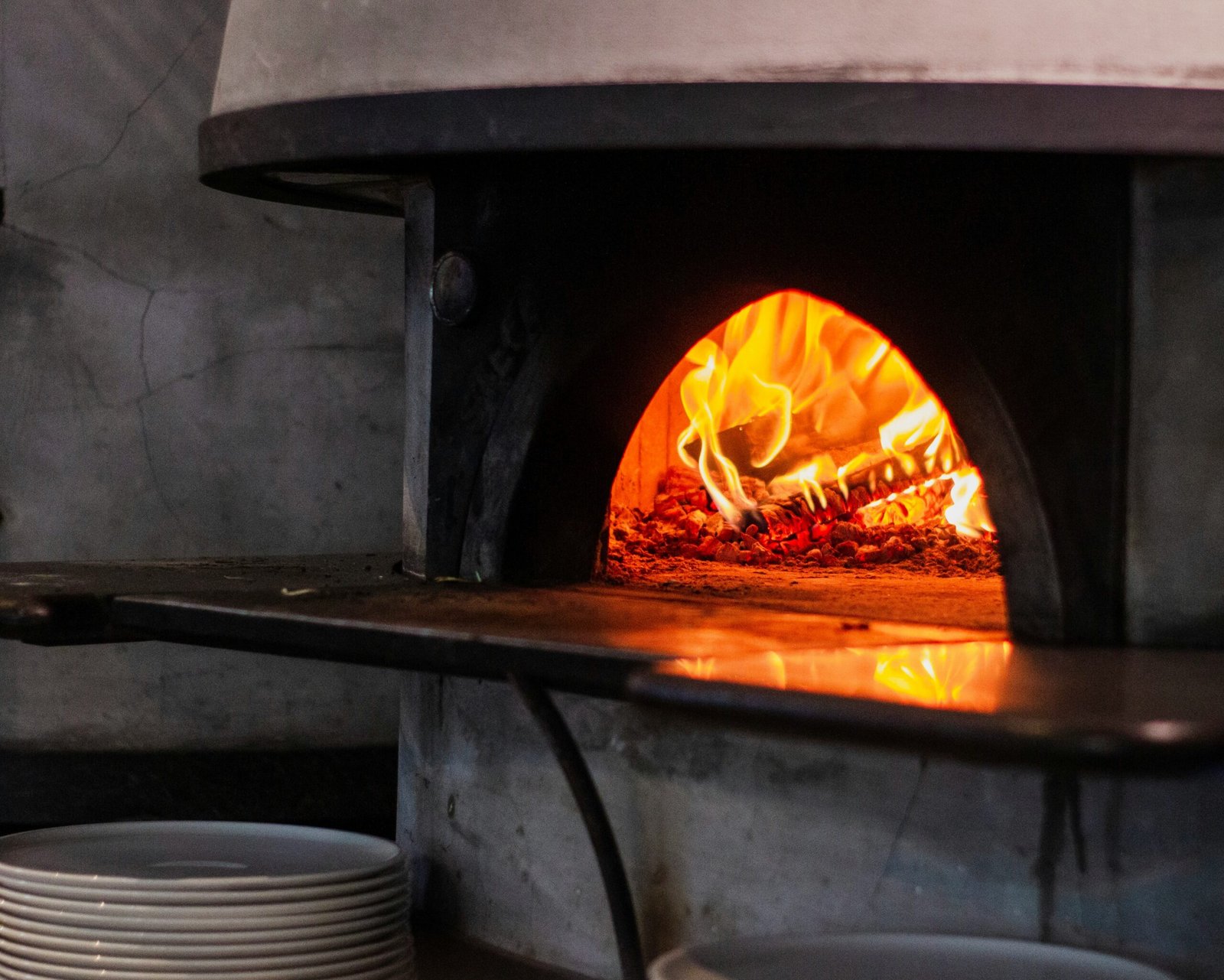 How to Make Tasty Spicy Pepperoni Feast Pizza at Home